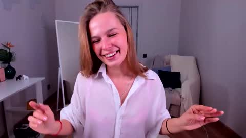 Daniela online show from 10-23-25, 06:45