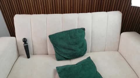 Feelena online show from 02-26-26, 08:30