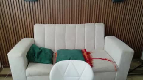 Snapshot of feelina_firesoul chatting on 08-02-26, 06:06 Feelena online show from 08-02-26, 06:06