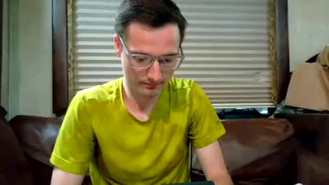 Snapshot of feelingverynaughty chatting on 05-06-26, 07:41 ask me online show from 05-06-26, 07:41