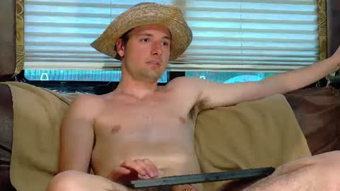 Snapshot of feelingverynaughty chatting on 07-05-26, 11:23 ask me online show from 07-05-26, 11:23