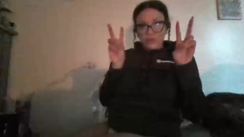 Snapshot of feetnymph chatting on 01-06-26, 05:16 Soley online show from 01-06-26, 05:16