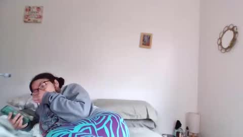 Snapshot of feetnymph chatting on 02-19-26, 06:59 Soley online show from 02-19-26, 06:59