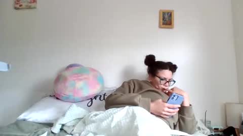 Snapshot of feetnymph chatting on 02-28-26, 06:31 Soley online show from 02-28-26, 06:31