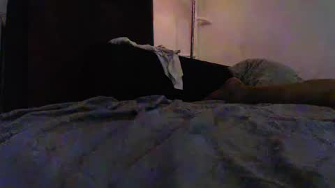 Snapshot of feetrmistress chatting on 01-21-25, 10:30 feetrmistress online show from 01-21-25, 10:30