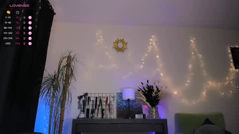 Fely online show from 02-03-25, 10:43