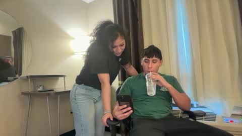 felinasolx online show from 12-19-25, 04:25