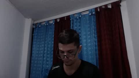 Snapshot of felipe227 chatting on 02-04-25, 12:29 jhonatan felipe online show from 02-04-25, 12:29