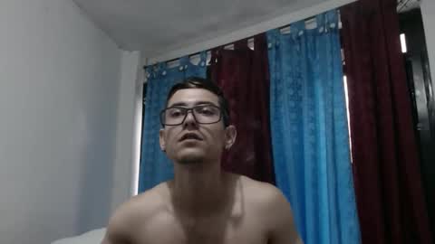 Snapshot of felipe227 chatting on 02-15-25, 09:26 jhonatan felipe online show from 02-15-25, 09:26