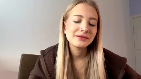 Snapshot of felishasunniga chatting on 02-26-26, 08:57 Eli online show from 02-26-26, 08:57