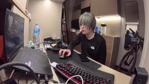 felix0420 online show from 03-29-26, 12:10