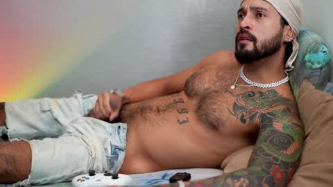 Felix Candela  online show from 12-12-24, 03:48