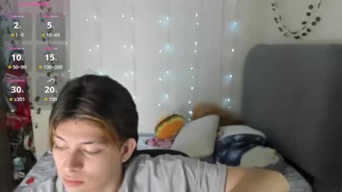 Felix leex online show from 12-17-25, 07:09