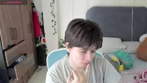 Snapshot of felix_leex chatting on 05-29-26, 07:23 Felix leex online show from 05-29-26, 07:23