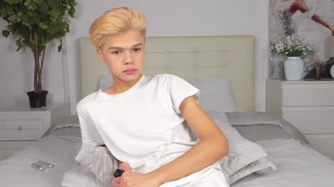 Felix online show from 02-07-25, 07:17