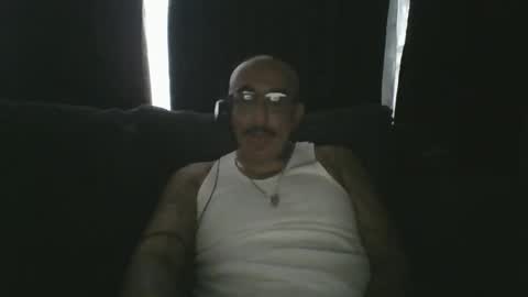 felixrlarios25 online show from 05-13-26, 03:20