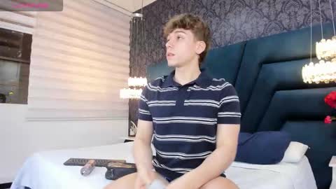 Femboy Max online show from 03-15-26, 11:38