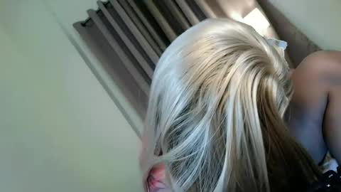 Snapshot of femboy_veronica chatting on 06-21-26, 07:55 femboy_veronica online show from 06-21-26, 07:55