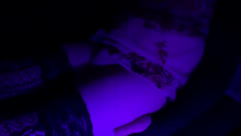 ElaraJean online show from 12-31-24, 01:52