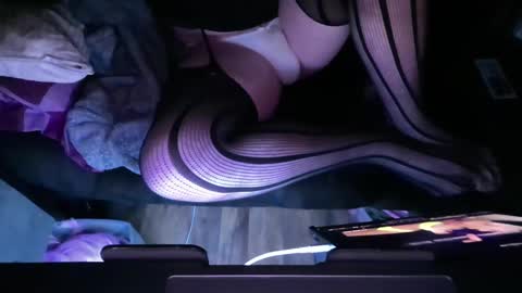 ElaraJean online show from 01-03-25, 02:40