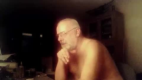 Snapshot of femdom_sub chatting on 12-27-24, 01:32 femdom_sub online show from 12-27-24, 01:32