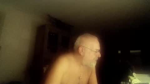 Snapshot of femdom_sub chatting on 09-18-25, 01:18 femdom_sub online show from 09-18-25, 01:18