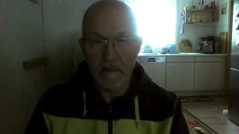 Snapshot of femtiotalet chatting on 12-22-25, 12:57 femtiotalet online show from 12-22-25, 12:57