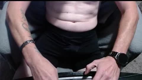 fengshui1982 online show from 12-02-25, 05:13