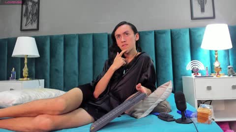 Snapshot of fenix_karoll chatting on 02-05-25, 06:13 Karol online show from 02-05-25, 06:13