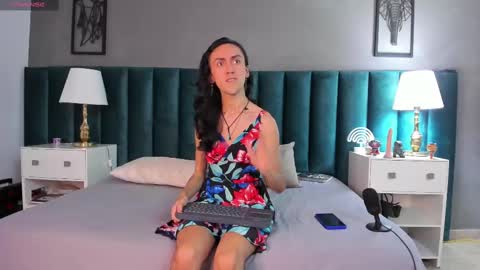 Snapshot of fenix_karoll chatting on 03-07-25, 05:08 Karol online show from 03-07-25, 05:08