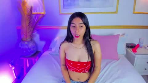 Snapshot of fer333_x chatting on 05-09-26, 06:35 F E R online show from 05-09-26, 06:35