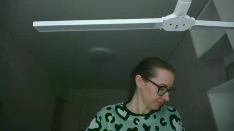 Snapshot of feraliss chatting on 05-19-26, 12:00 feraliss online show from 05-19-26, 12:00
