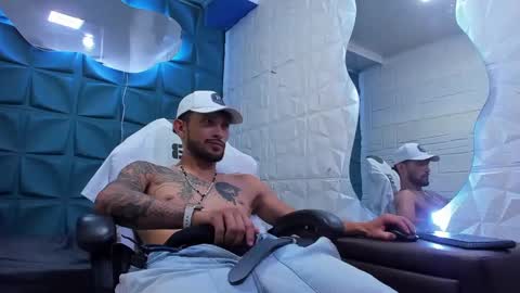 Snapshot of ferchodaniels chatting on 01-21-25, 11:34 Daniel Fernando online show from 01-21-25, 11:34