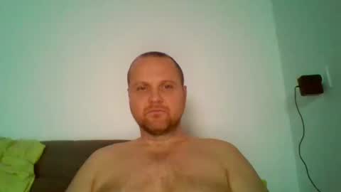 Snapshot of ferkooo111 chatting on 02-03-25, 04:46 Dorotheo online show from 02-03-25, 04:46