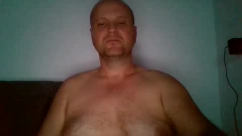 Snapshot of ferkooo111 chatting on 09-23-25, 02:47 Dorotheo online show from 09-23-25, 02:47