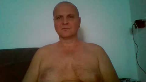 Snapshot of ferkooo111 chatting on 10-15-25, 03:06 Dorotheo online show from 10-15-25, 03:06