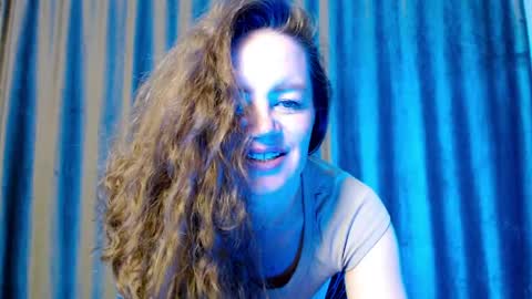 Snapshot of fern_lust chatting on 05-08-26, 02:44 fern_lust online show from 05-08-26, 02:44