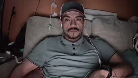 Snapshot of fernand89 chatting on 01-24-25, 06:24 fernand89 online show from 01-24-25, 06:24