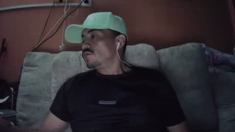 Snapshot of fernand89 chatting on 01-27-25, 05:36 fernand89 online show from 01-27-25, 05:36