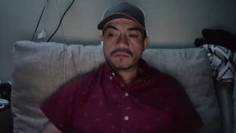 Snapshot of fernand89 chatting on 03-10-25, 05:33 fernand89 online show from 03-10-25, 05:33