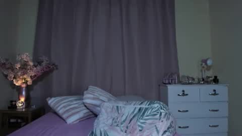 fernanda_151 online show from 04-04-26, 10:29