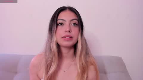 Snapshot of fernanda_aaa chatting on 05-20-26, 03:18 fernanda online show from 05-20-26, 03:18
