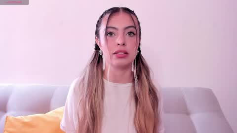 Snapshot of fernanda_aaa chatting on 05-22-26, 02:44 fernanda online show from 05-22-26, 02:44