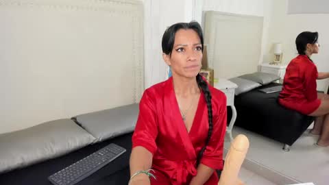 Fernanda  online show from 05-27-26, 01:57