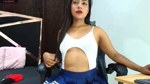 Fernandabrown s online show from 11-17-25, 07:36