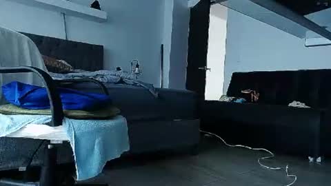 Samuel online show from 04-15-26, 12:01