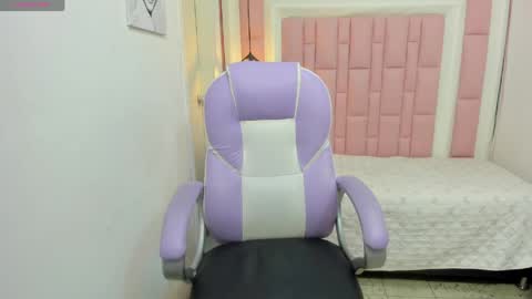 FER PHOENIX online show from 04-16-26, 03:29