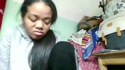 Snapshot of fetranialdy chatting on 10-09-25, 05:49 fetranialdy online show from 10-09-25, 05:49