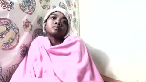 Snapshot of fetranialdy chatting on 05-24-26, 04:28 fetranialdy online show from 05-24-26, 04:28