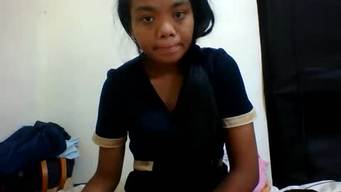 Snapshot of fetranialdy chatting on 06-07-26, 04:33 fetranialdy online show from 06-07-26, 04:33